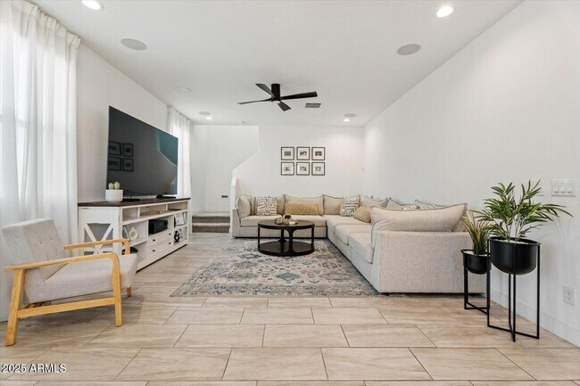 Foto del edificio - 10994 W McKinley St