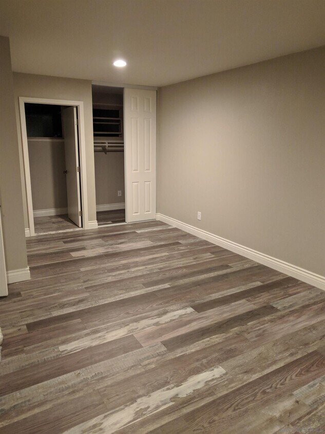 Foto principal - 6450 Shirehall Dr