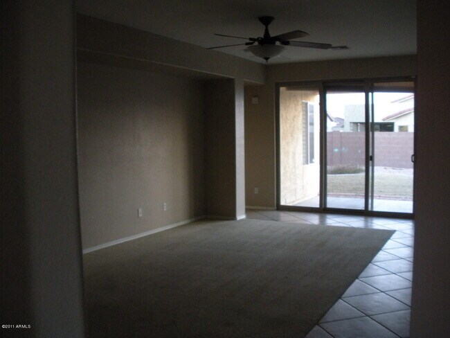 Building Photo - 891 E Indian Wells Pl