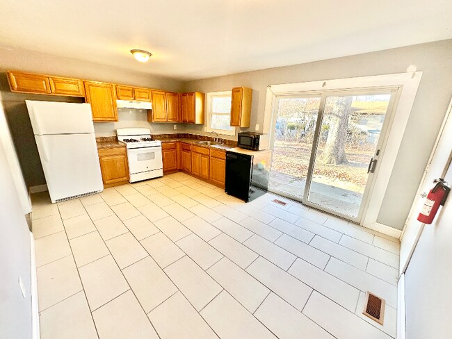 Foto del edificio - 150 Orange Ave