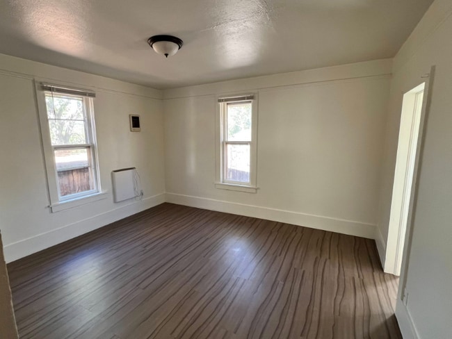 Photo - 9 1/2 Elk Path House