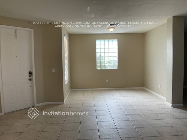 Foto del edificio - 5821 Azalea Cir