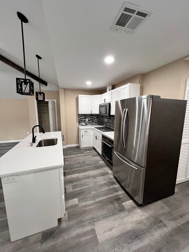 Foto del edificio - 121 N 46th St