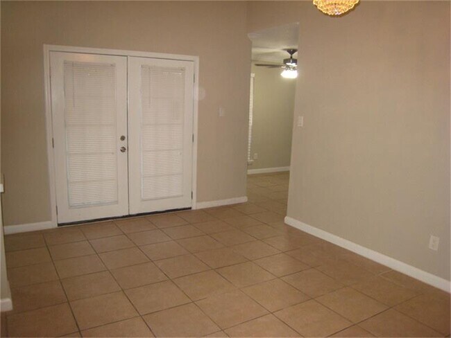 Building Photo - 12318 Jaguar Dr