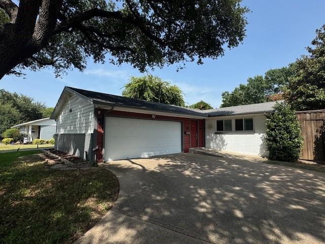 Foto principal - 3442 Timberview Rd