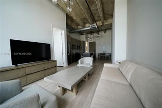 Building Photo - 7920 NE 2nd Ave