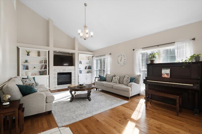 Building Photo - 2707 Pine Valley Dr