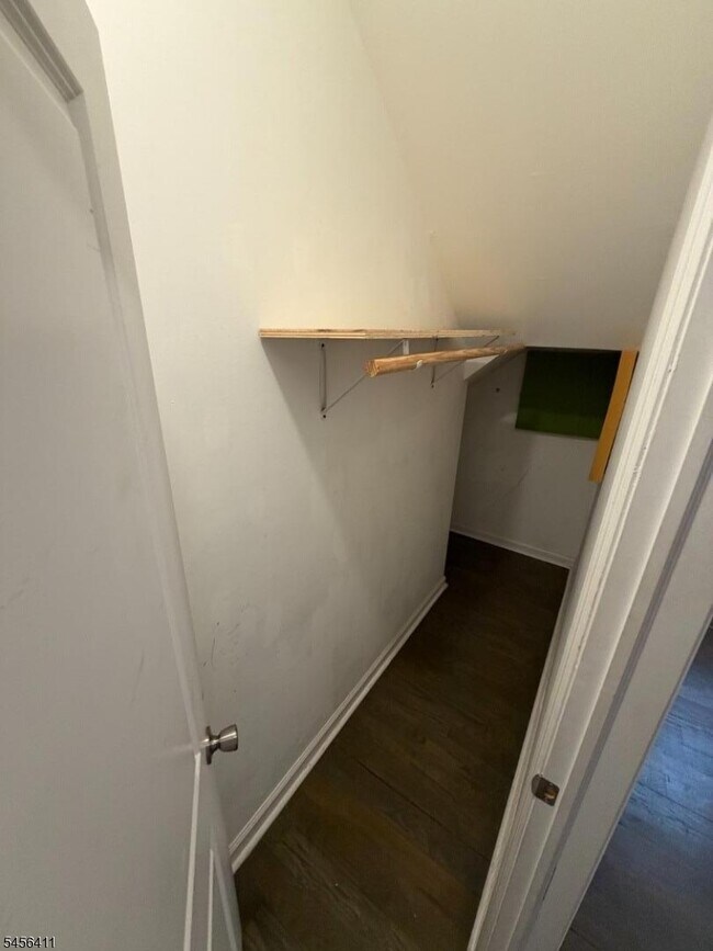 Foto del edificio - 130 E 21st St