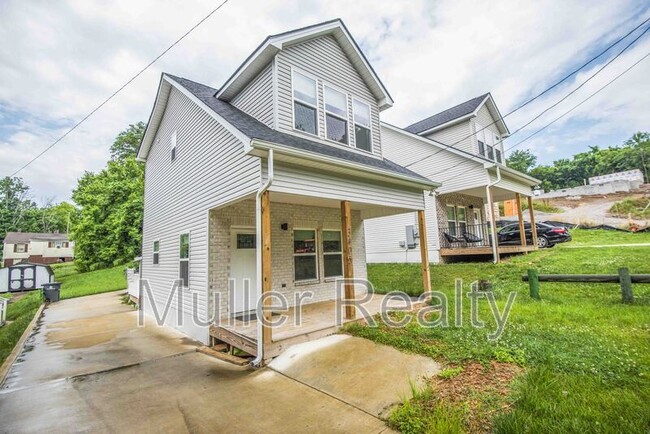 Photo - 3405 Gap Rd House