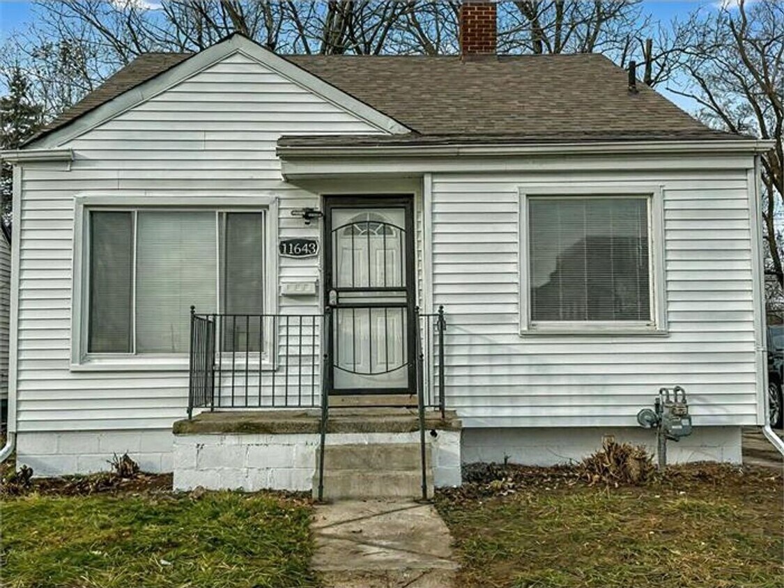 Primary Photo - Renovated 3-Bedroom Home – We Welcome Sect...
