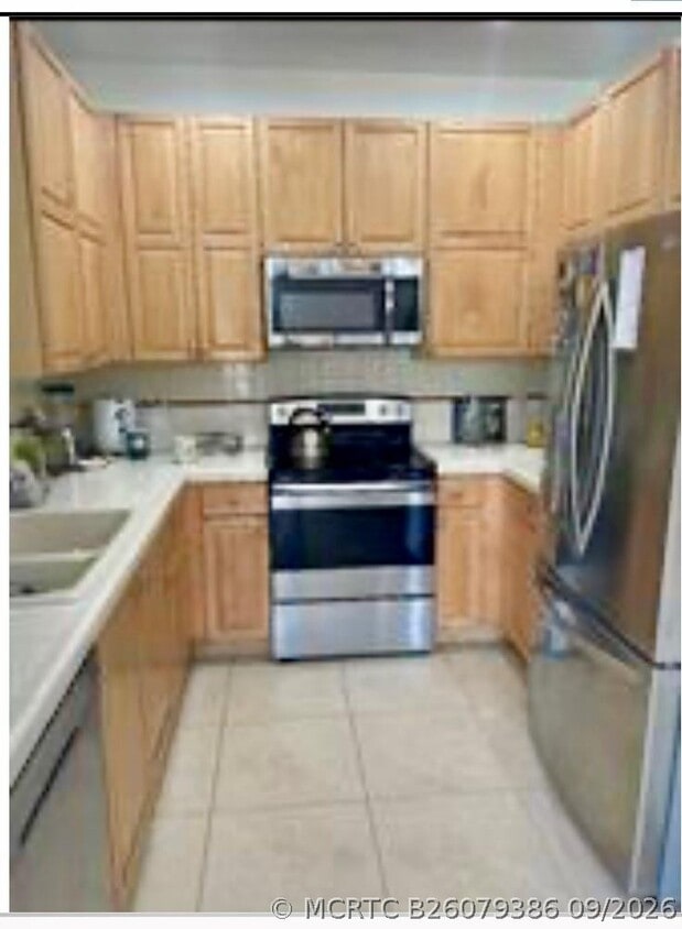 Building Photo - 872 NW 130th Ave