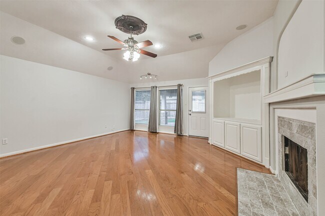 Foto del edificio - 20942 Wind Field Ln