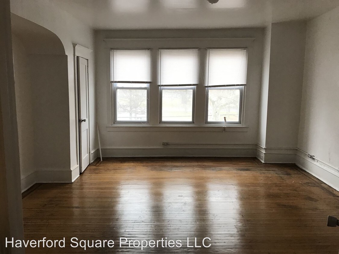 Building Photo - 4292 Parkside Ave