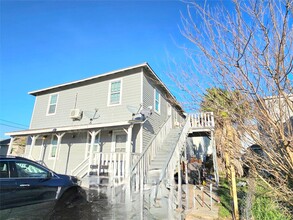 Building Photo - 614 43rd St