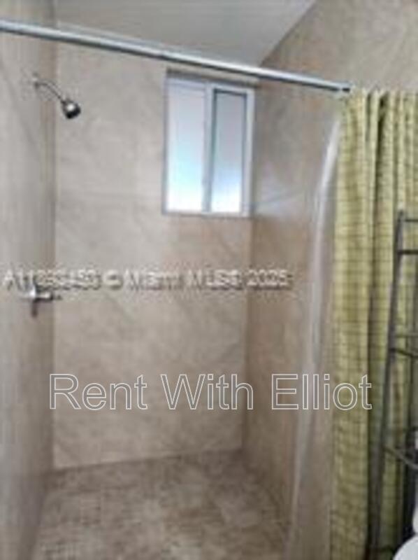 Foto del edificio - 250 SW 4th St