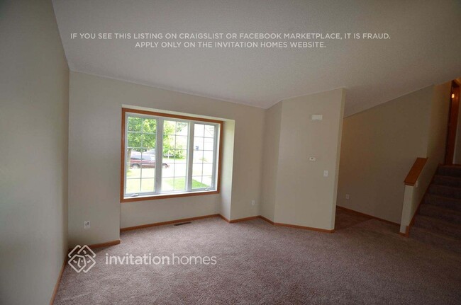 Building Photo - 26678 Oakridge Way