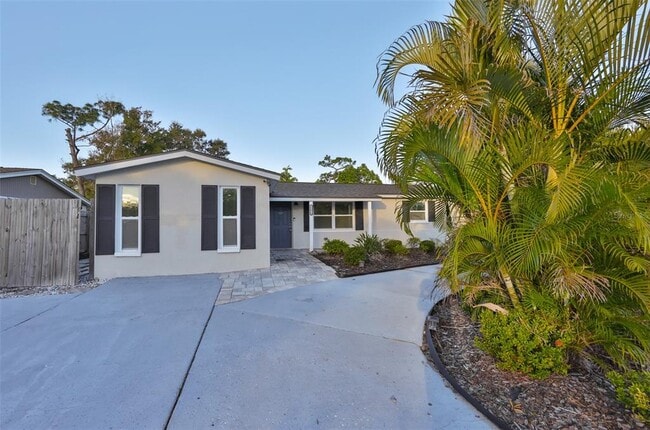 Foto del edificio - 12870 101st Way N