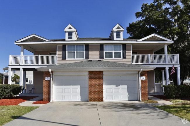 Building Photo - Hunter Army Airfield Homes