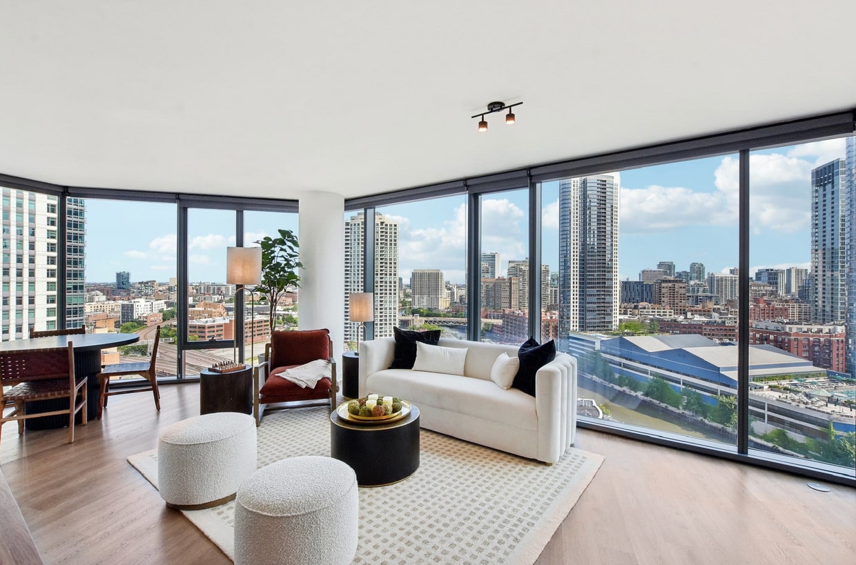 Primary Photo - 345 N Canal St