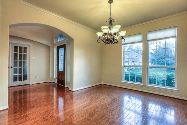 Building Photo - 30 S Oriel Oaks Cir