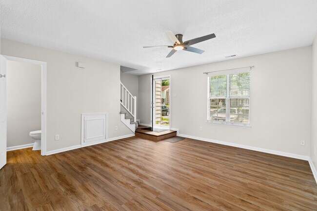 Foto del edificio - 908 Spinnaker Ct