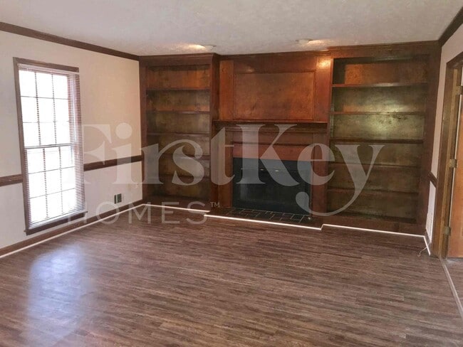 Foto del edificio - 1433 St Dunstans Rd