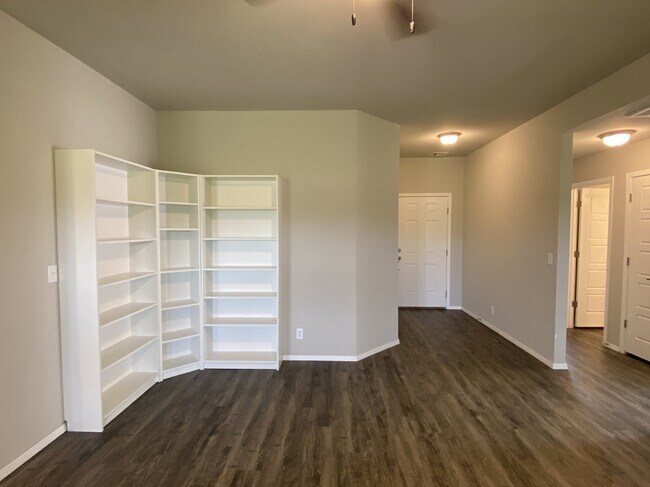 Foto del edificio - 8310 162nd St S