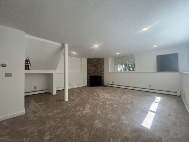 Foto del edificio - 18 Pioneer Point