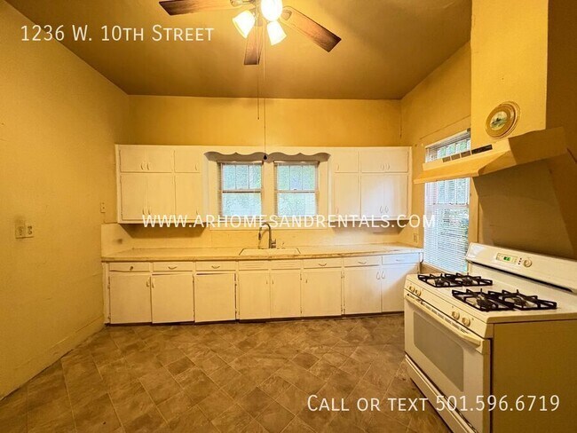 Foto del edificio - 1236 W 10th St