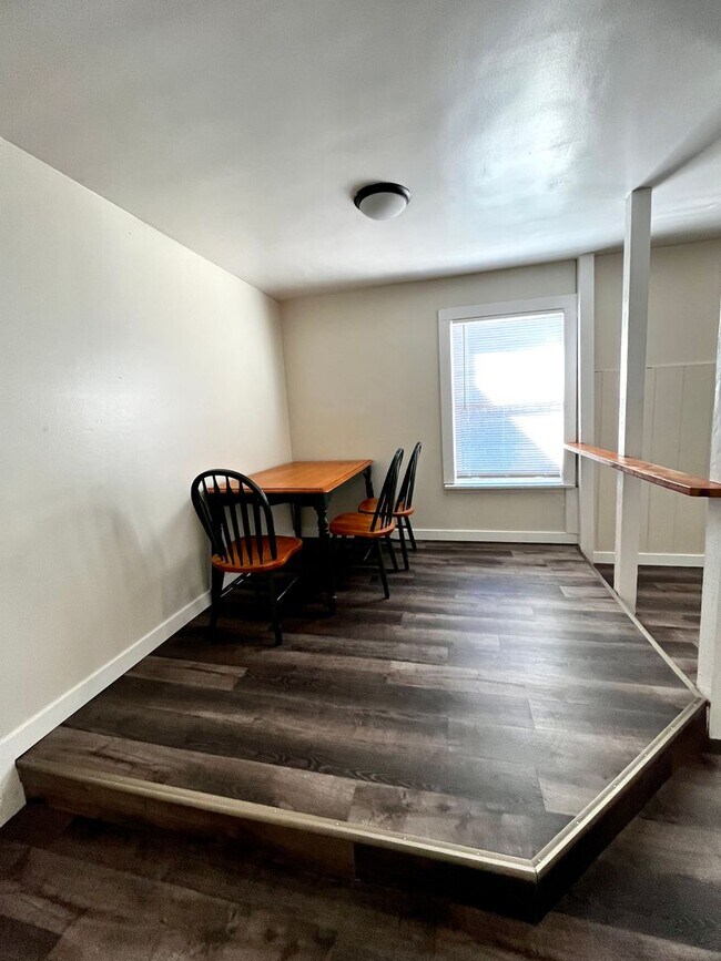 Foto del edificio - 2 Bedroom Single Family