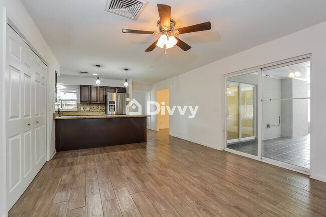 Foto del edificio - 714 Ave O SE