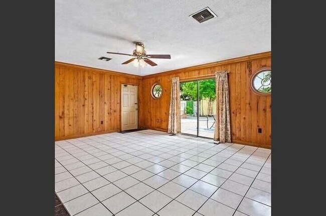 Building Photo - 4049 N Browning Dr