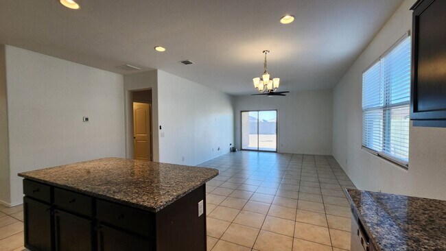 Foto del edificio - 41932 W Manderas Ln