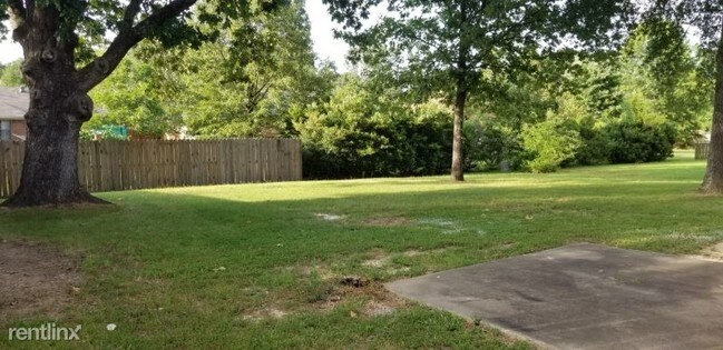 Building Photo - 3 br, 2 bath House - 1450 Southern Hills Dr
