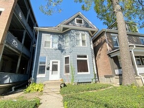 Building Photo - 260 King Ave