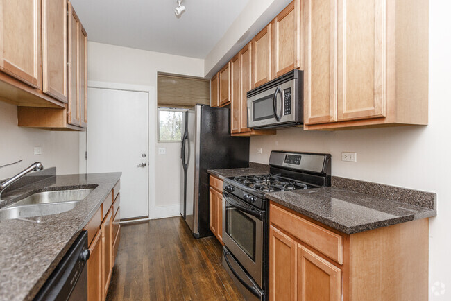 Building Photo - 3453 N Wolcott Ave