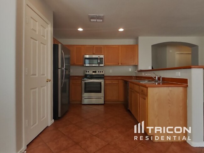 Building Photo - 24172 W Desert Bloom St