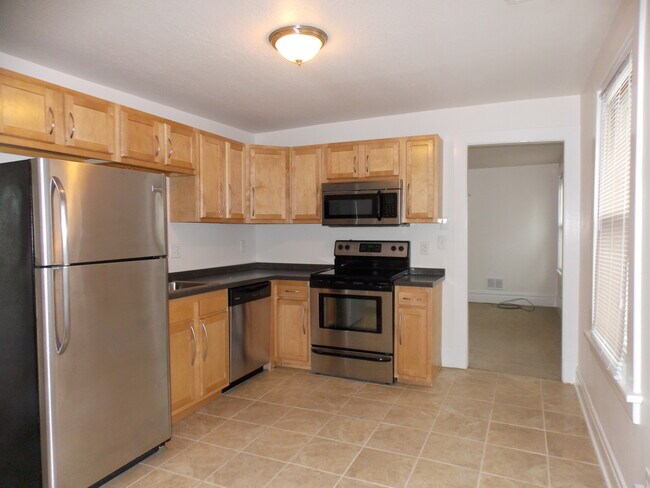 Building Photo - 1308 Peermont Ave
