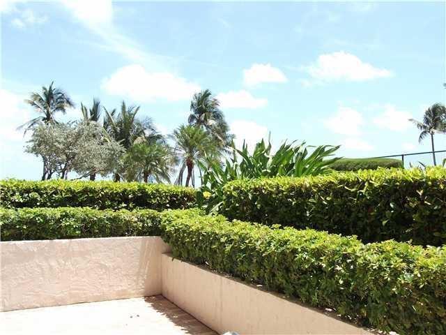 Foto del edificio - 4900 N Ocean Blvd