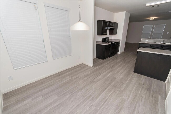 Foto del edificio - 2523 Montecito Ln