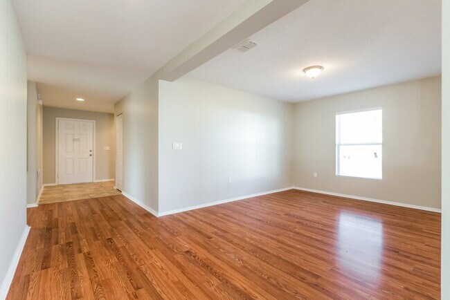 Building Photo - 2735 Breezy Meadow Rd