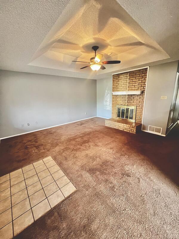 Foto del edificio - 7407 Akron Ave