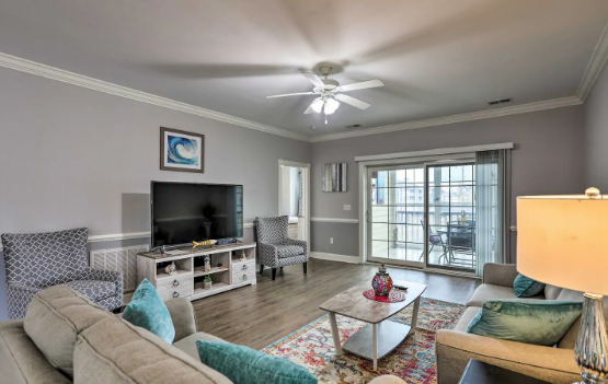 Living room with Smart TV and cable - 4861 Luster Leaf Cir