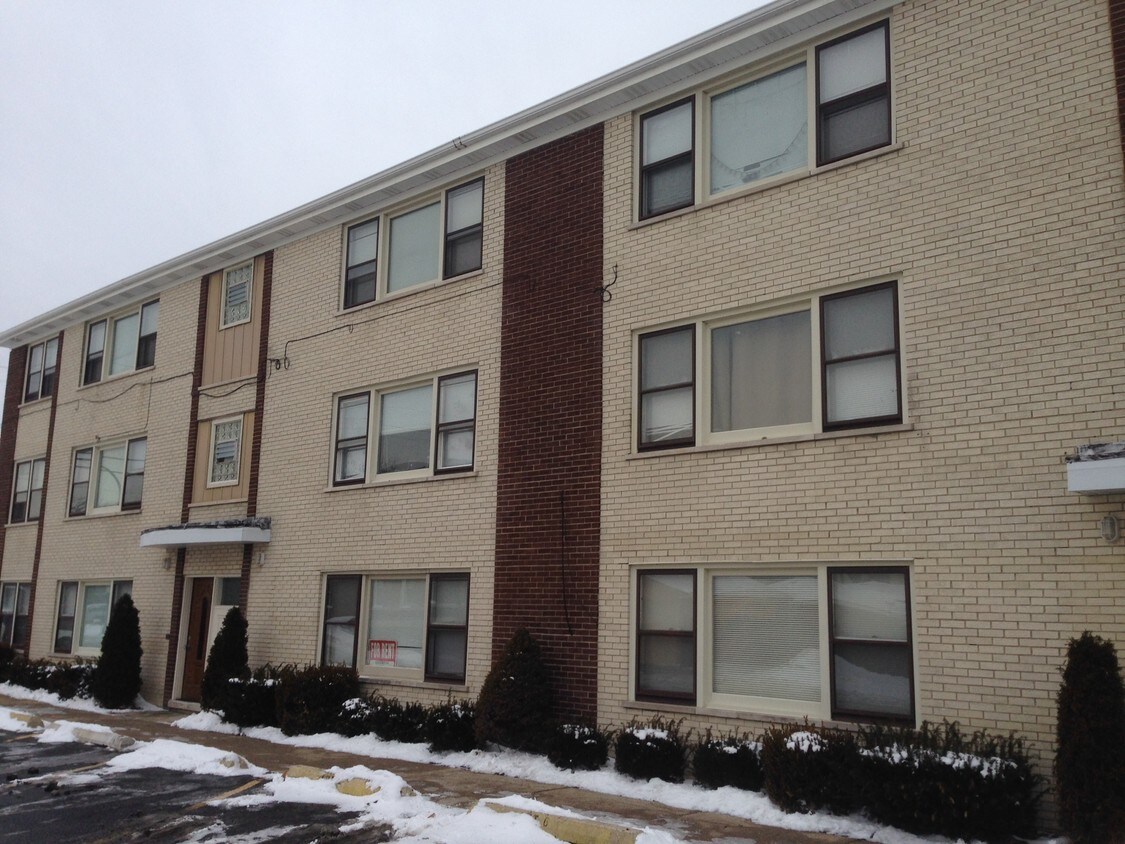 Building Photo - 1246 S 57th Ave