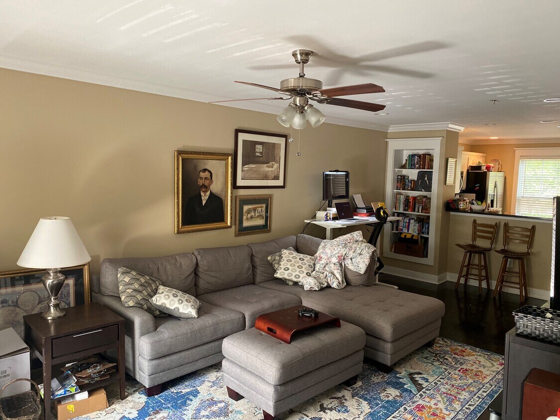 main level - 660 Barnett Shoals Rd