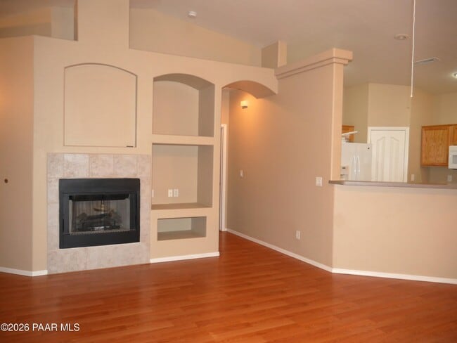 Foto del edificio - 5474 N Ardmore Ave