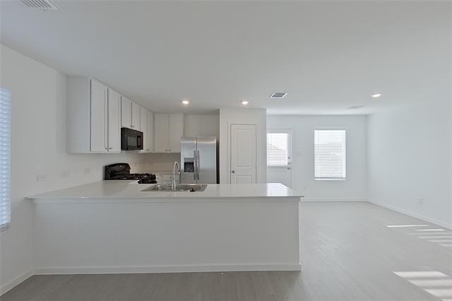 Building Photo - 831 Ginkgo Wy