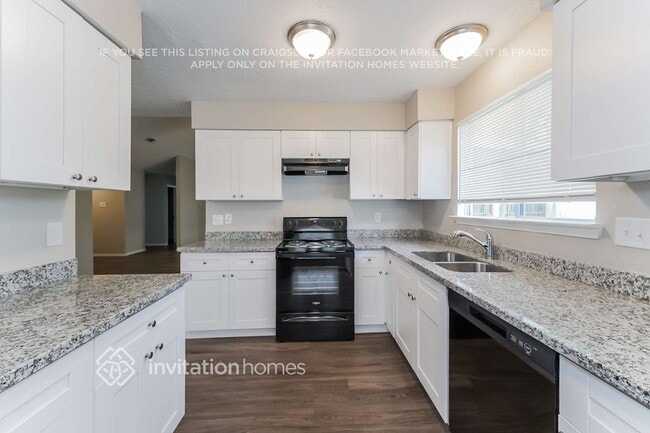 Building Photo - 7011 Pickett Dr