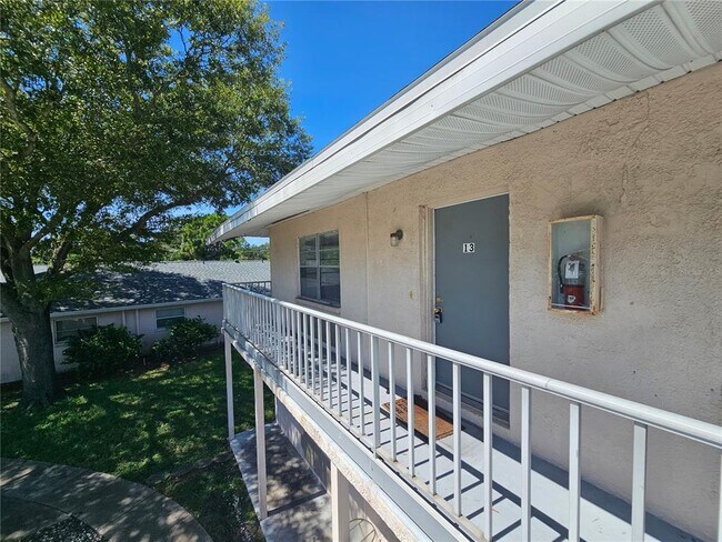 Foto del edificio - 209 Northwest Jefferson Cir N