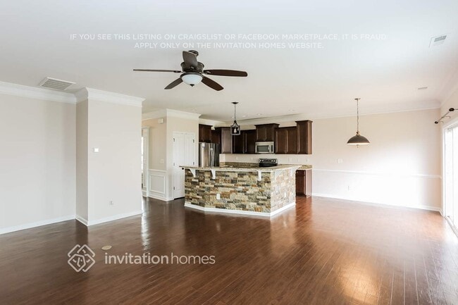 Building Photo - 247 Elrosa Rd